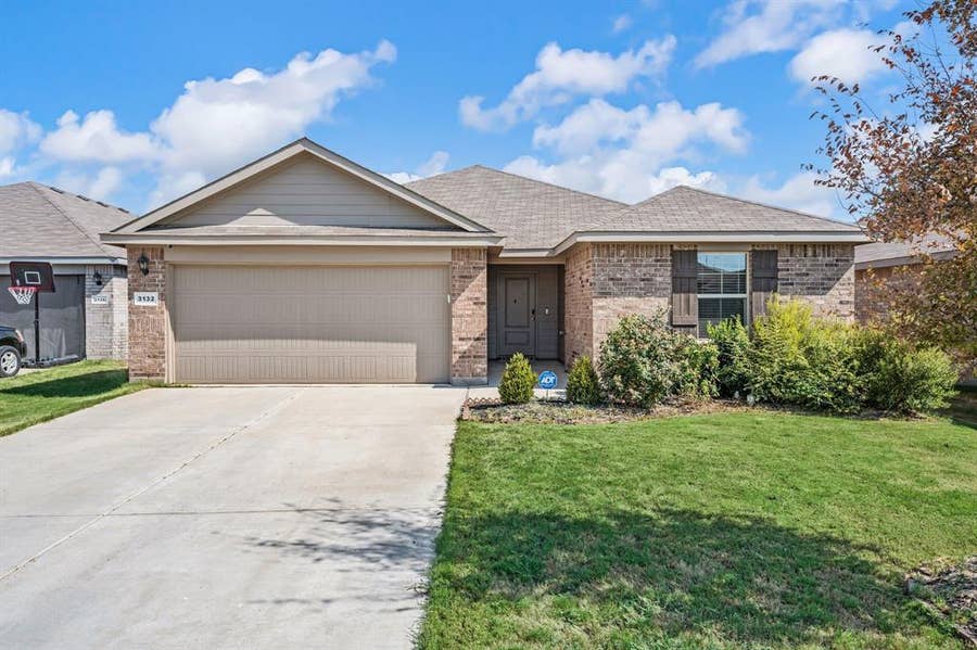 Property photo for 3132 Newfield Court, Fort Worth, TX