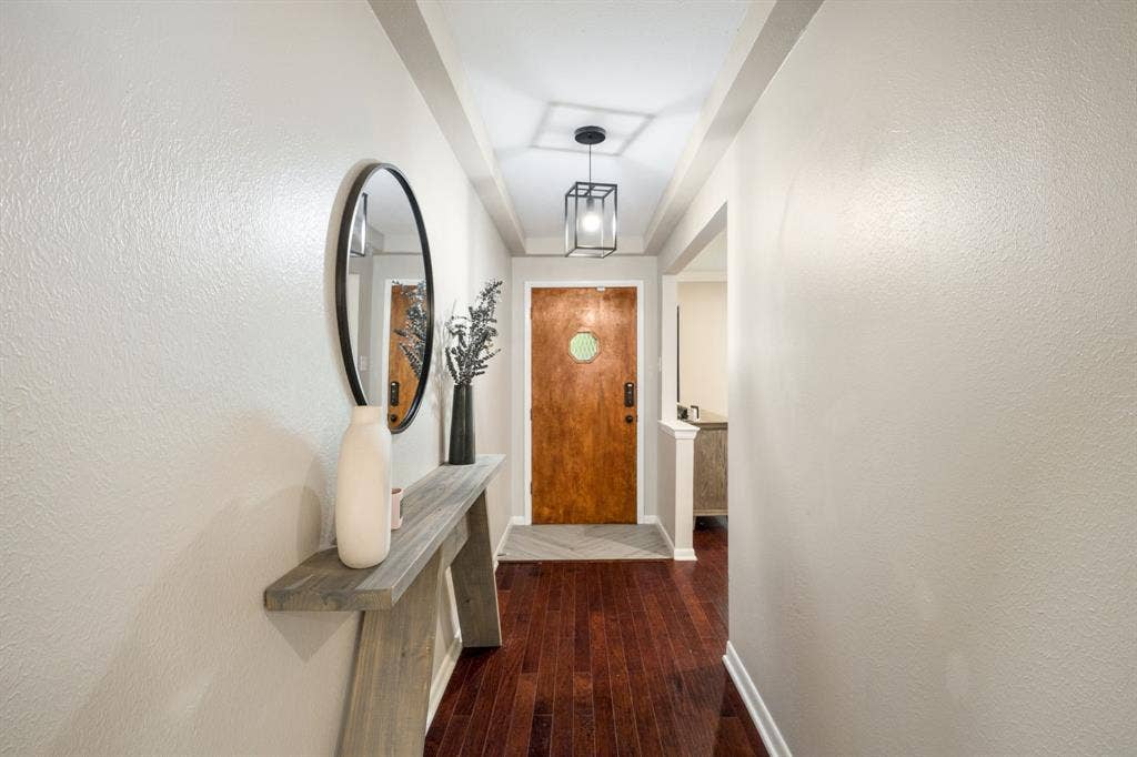 2711 Alco Avenue, Dallas, TX 75211 2711 Alco Avenue, Dallas, TX 75211