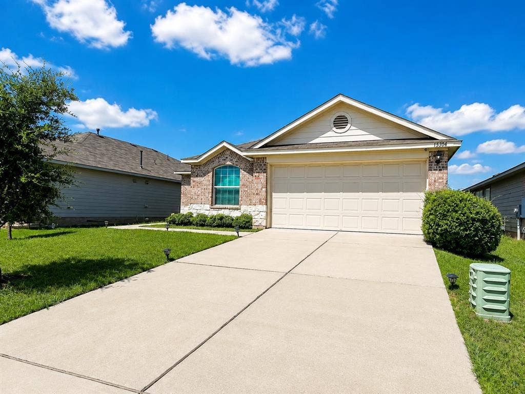 15304 Harkness Pass, Austin, TX 78725 15304 Harkness Pass, Austin, TX 78725