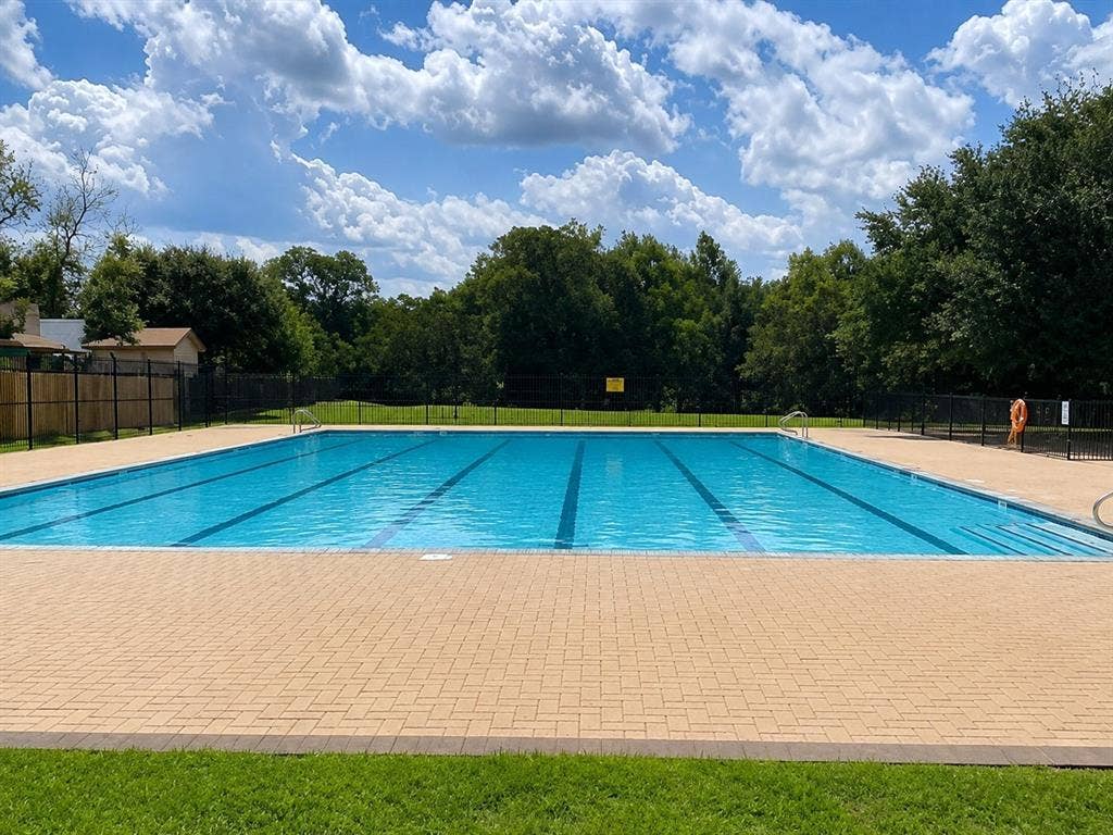 15304 Harkness Pass, Austin, TX 78725 15304 Harkness Pass, Austin, TX 78725