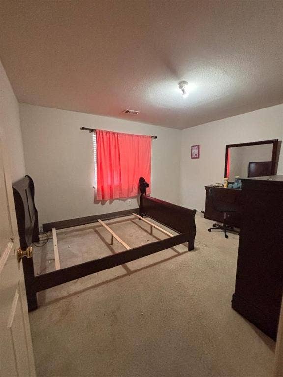 700 Gemstone Trail, Arlington, TX 76002 Secondary bedrooms are spacious.