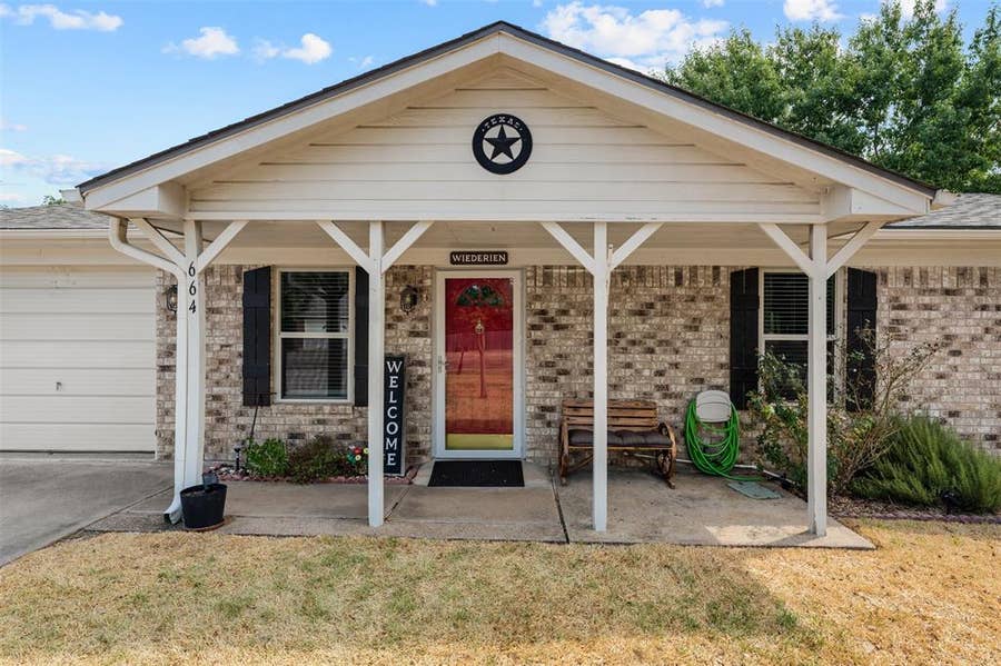 Property photo for 664 Woodard Lane, Bruceville, TX