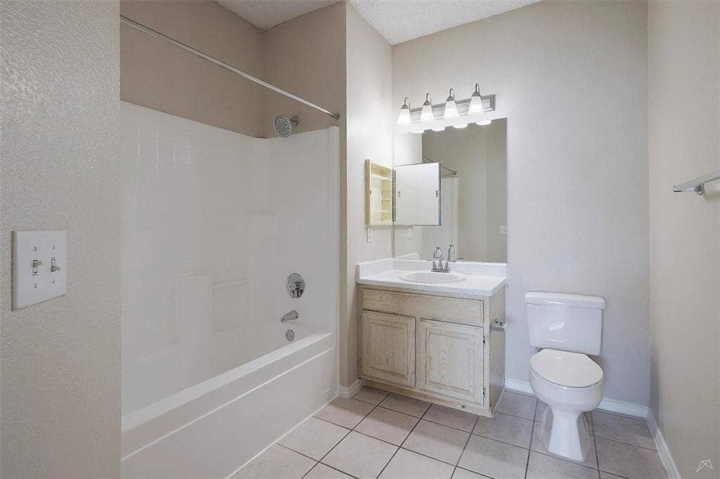 11908 Anderson Mill Road, #0734, Austin, TX 78726 Move In Now and Receive the rest of June free + 1 month free! Earn Cash Back Just for Paying Rent On Time! Ask us how!