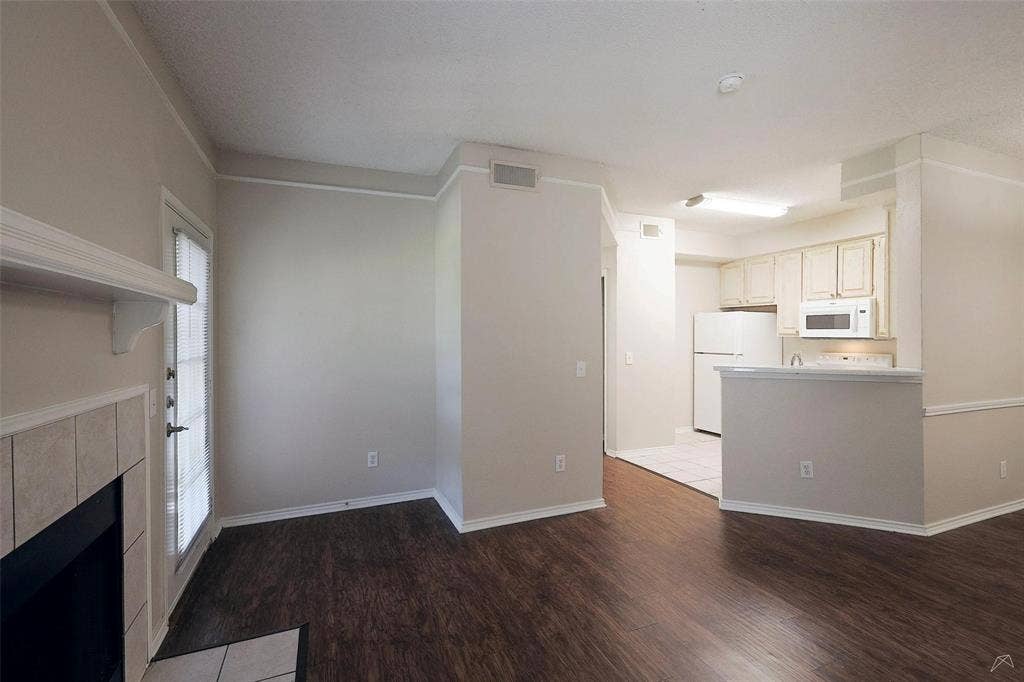 11908 Anderson Mill Road, #0734, Austin, TX 78726 Move In Now and Receive the rest of June free + 1 month free! Earn Cash Back Just for Paying Rent On Time! Ask us how!