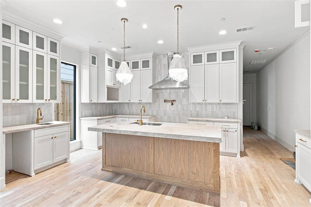 4430 Glenwick Lane, University Park, TX 75205 4430 Glenwick Lane, University Park, TX 75205
