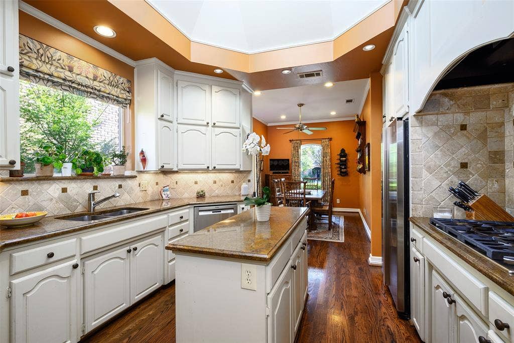 11904 Forest Lakes Lane, Dallas, TX 75230 11904 Forest Lakes Lane, Dallas, TX 75230