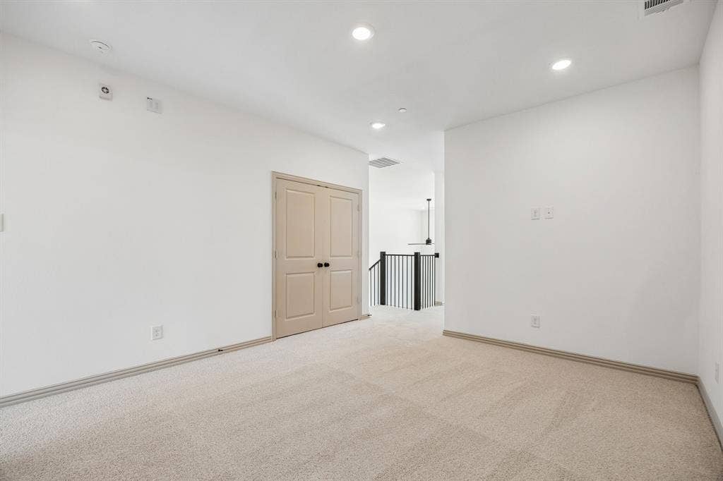 1013 Magdalena Way, Midlothian, TX 76065 The upstairs game room is the perfect place to enjoy some family fun time!