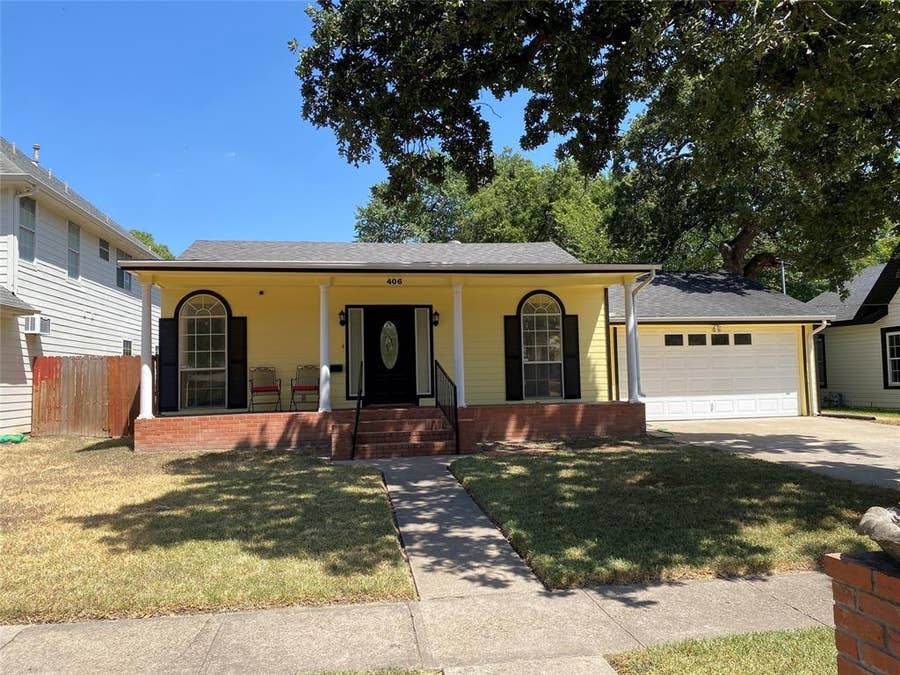 Property photo for 406 S Jefferson Street S, Irving, TX