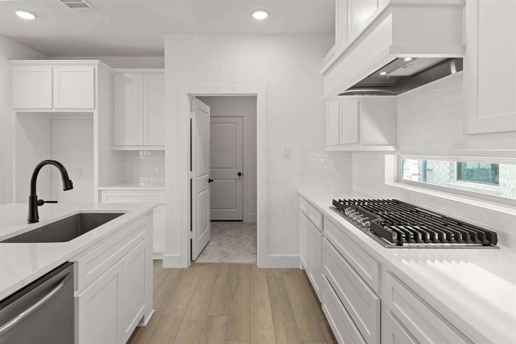 609 Wilderness Point Lane, Anna, TX 75409 09. 609 Wilderness - Kitchen (4)