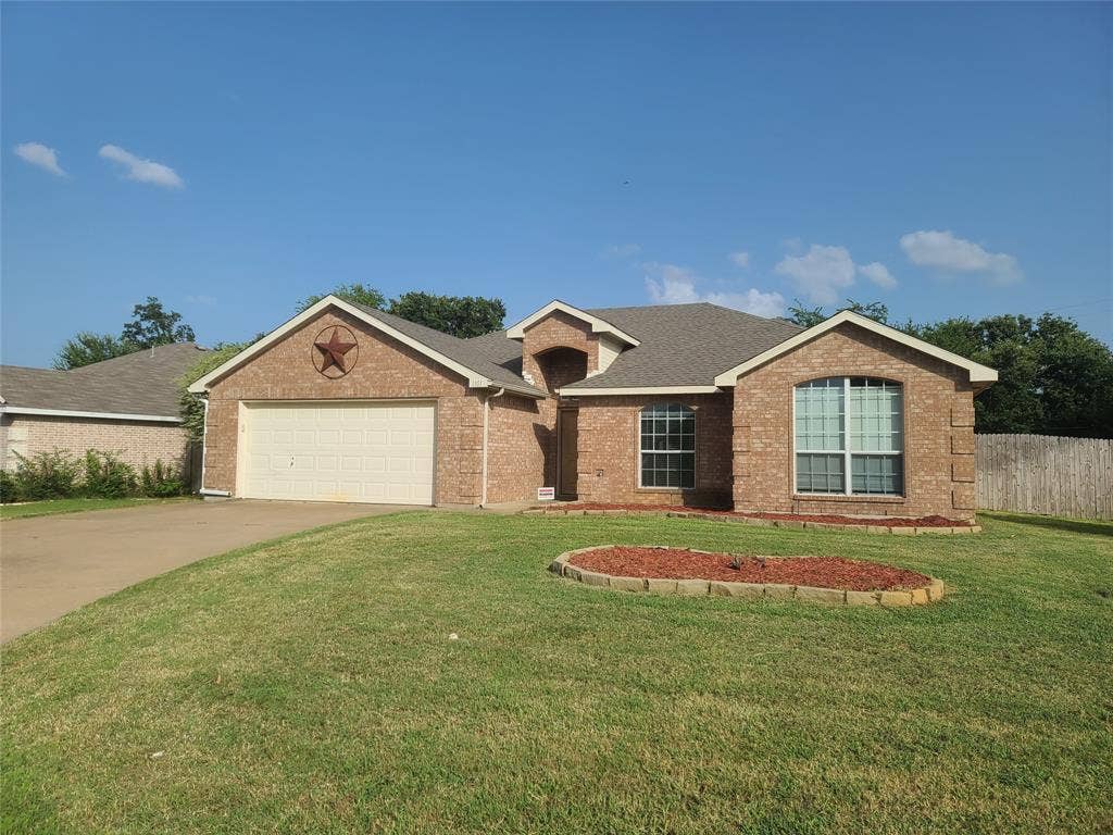 1101 Hidden Glade Drive, Mansfield, TX 76063 1101 Hidden Glade Drive, Mansfield, TX 76063