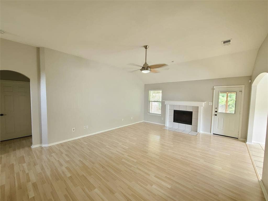 1101 Hidden Glade Drive, Mansfield, TX 76063 1101 Hidden Glade Drive, Mansfield, TX 76063