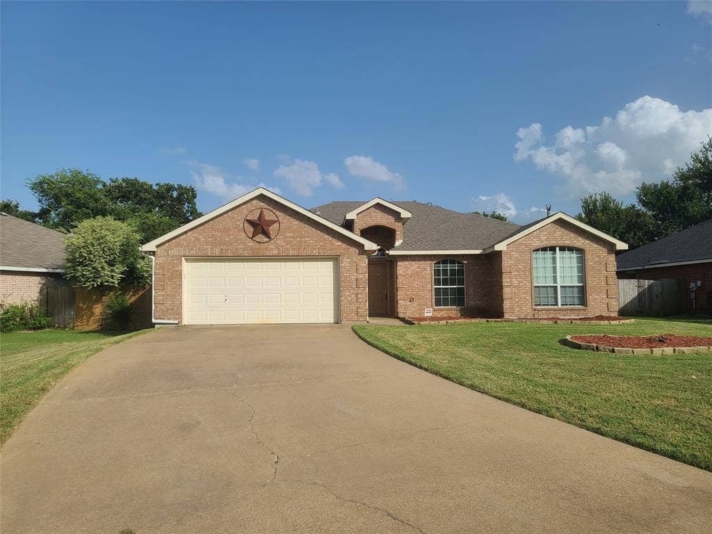 1101 Hidden Glade Drive, Mansfield, TX 76063 1101 Hidden Glade Drive, Mansfield, TX 76063