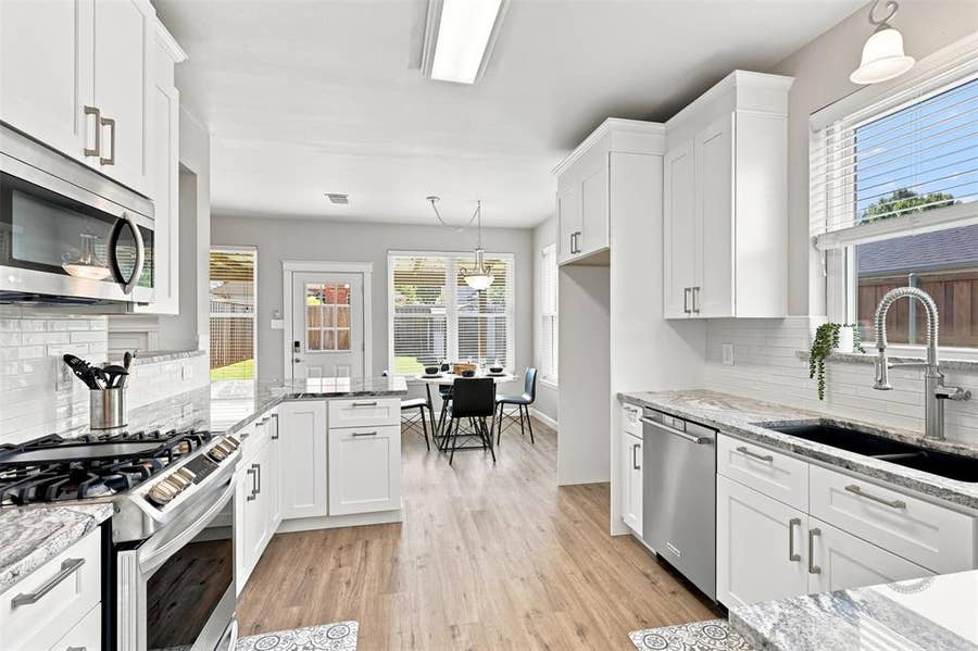 Property photo for 903 Aylesbury Drive, Allen, TX