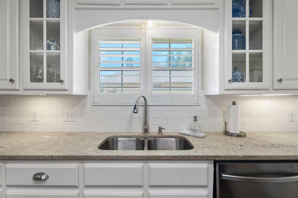 9604 Yellowstone Road, Waco, TX 76712 9604 Yellowstone Road, Waco, TX 76712