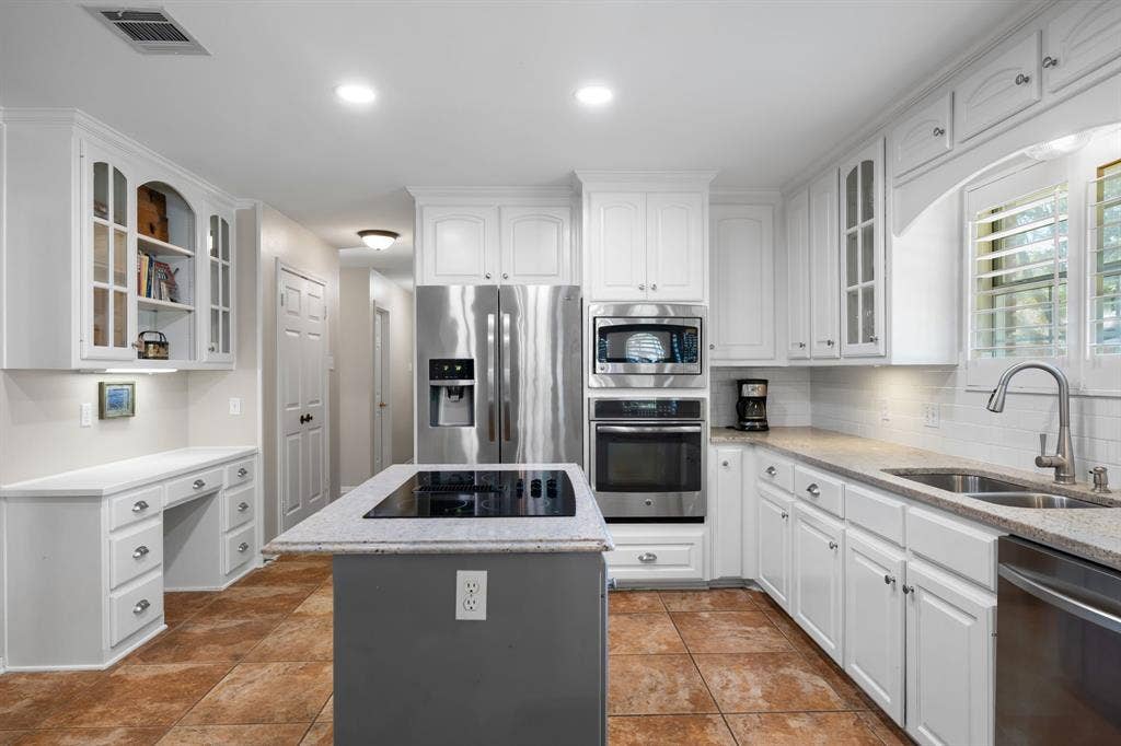 9604 Yellowstone Road, Waco, TX 76712 9604 Yellowstone Road, Waco, TX 76712