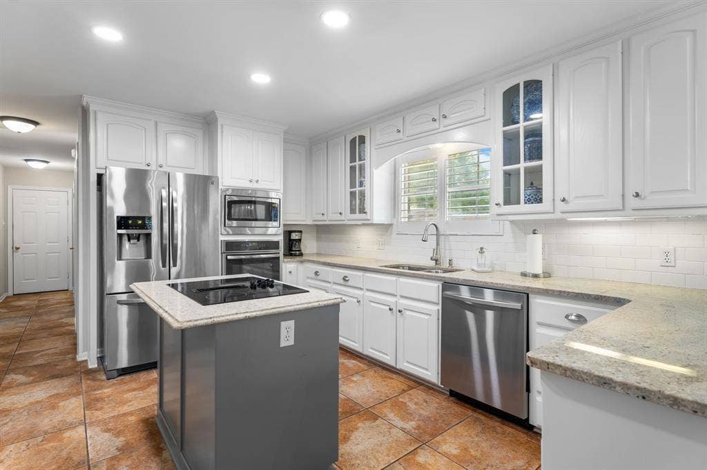 9604 Yellowstone Road, Waco, TX 76712 9604 Yellowstone Road, Waco, TX 76712