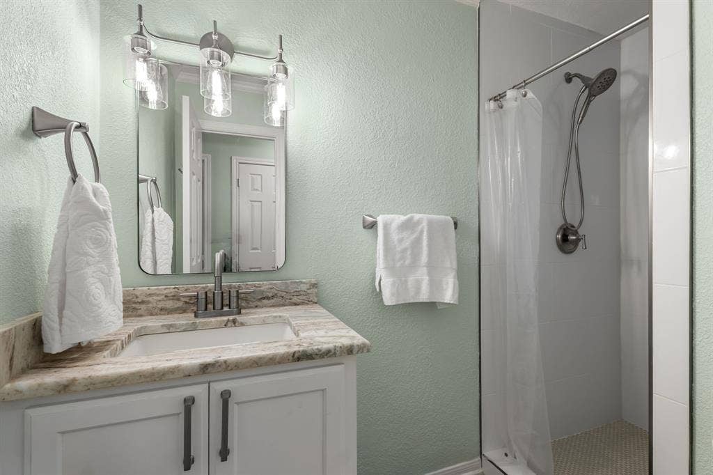 9604 Yellowstone Road, Waco, TX 76712 9604 Yellowstone Road, Waco, TX 76712