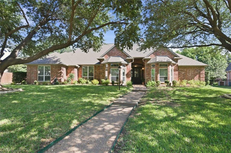 Property photo for 2702 Cottonwood Lane, Colleyville, TX