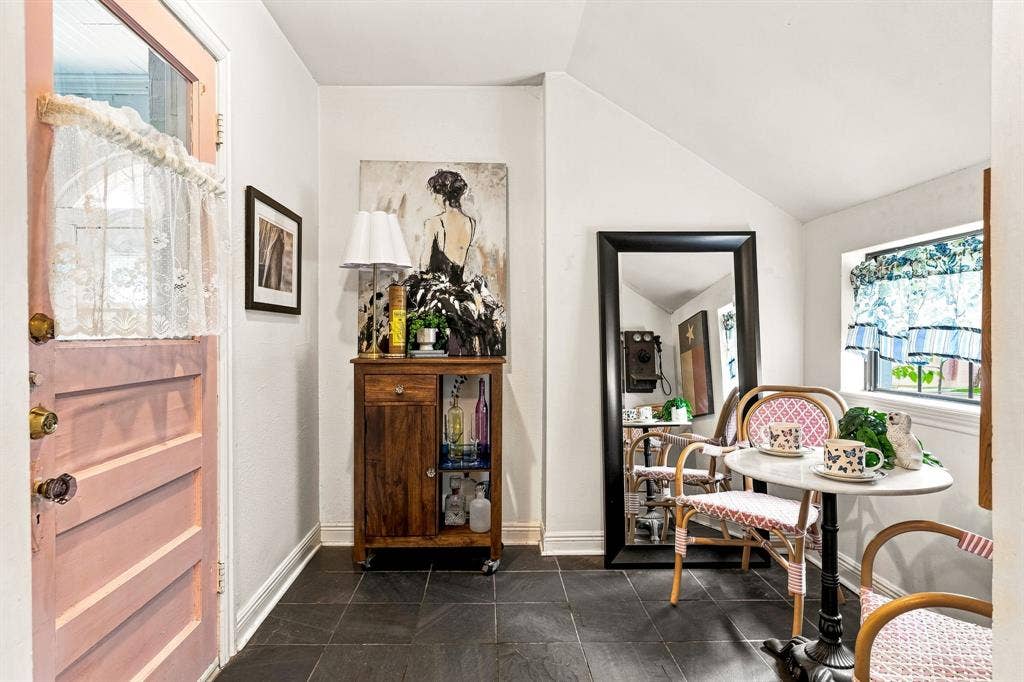 6000 Revere Place, Dallas, TX 75206 6000 Revere Place, Dallas, TX 75206