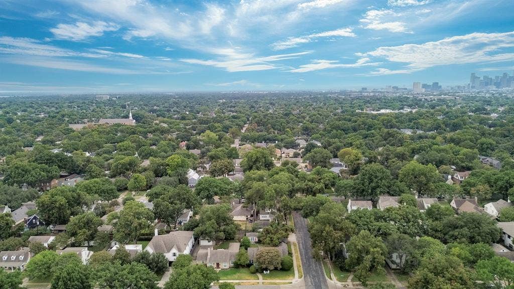 6000 Revere Place, Dallas, TX 75206 6000 Revere Place, Dallas, TX 75206