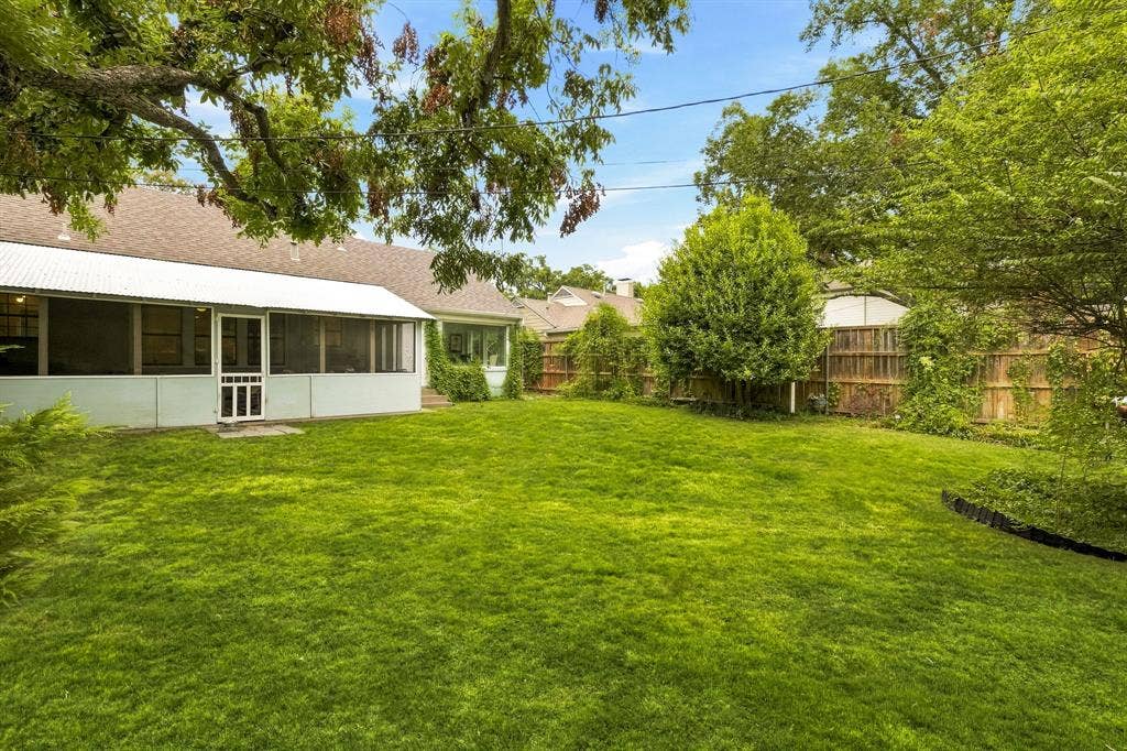 6000 Revere Place, Dallas, TX 75206 6000 Revere Place, Dallas, TX 75206