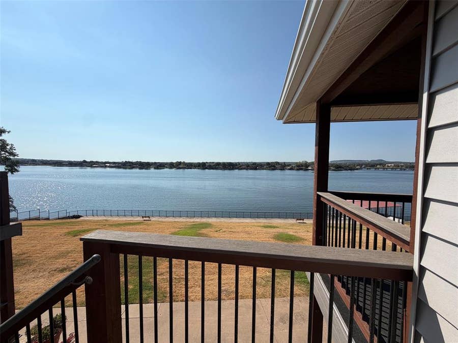 Property photo for 105 W Doyle #20 Street, Granbury, TX