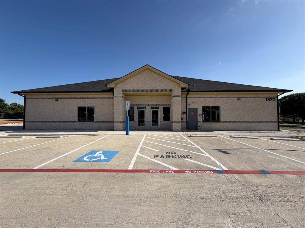 1870 Harroun Avenue, #400, McKinney, TX 75069 North Elevation