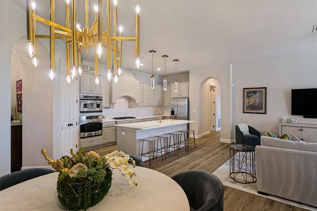 610 Via Ravello, #406, Irving, TX 75039 610 Via Ravello, #406, Irving, TX 75039