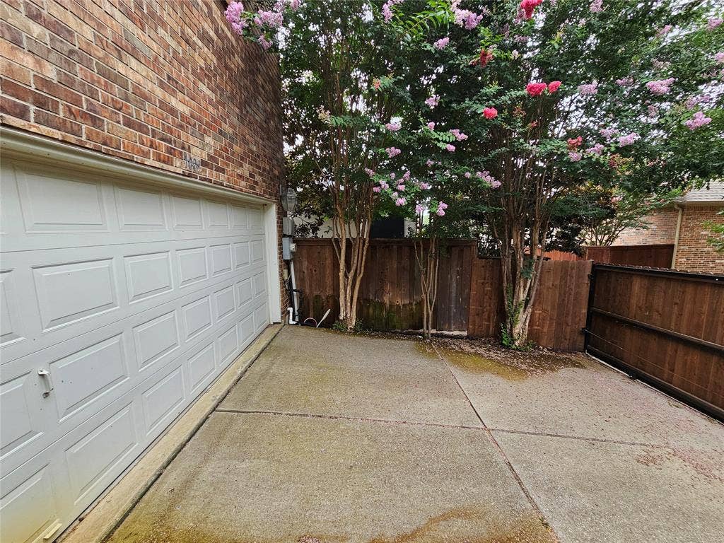 1009 Ricci Court, Irving, TX 75062 1009 Ricci Court, Irving, TX 75062