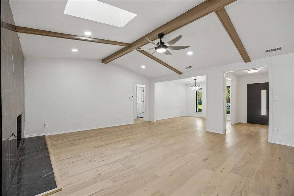 10015 Milltrail Drive, Dallas, TX 75238 10015 Milltrail Drive, Dallas, TX 75238