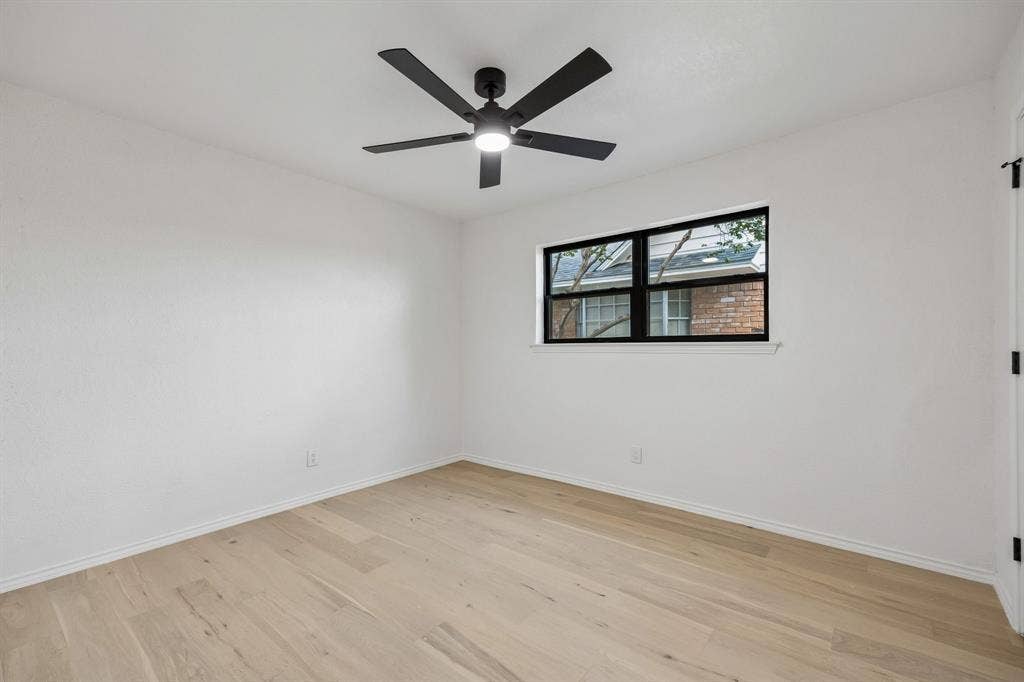 10015 Milltrail Drive, Dallas, TX 75238 10015 Milltrail Drive, Dallas, TX 75238