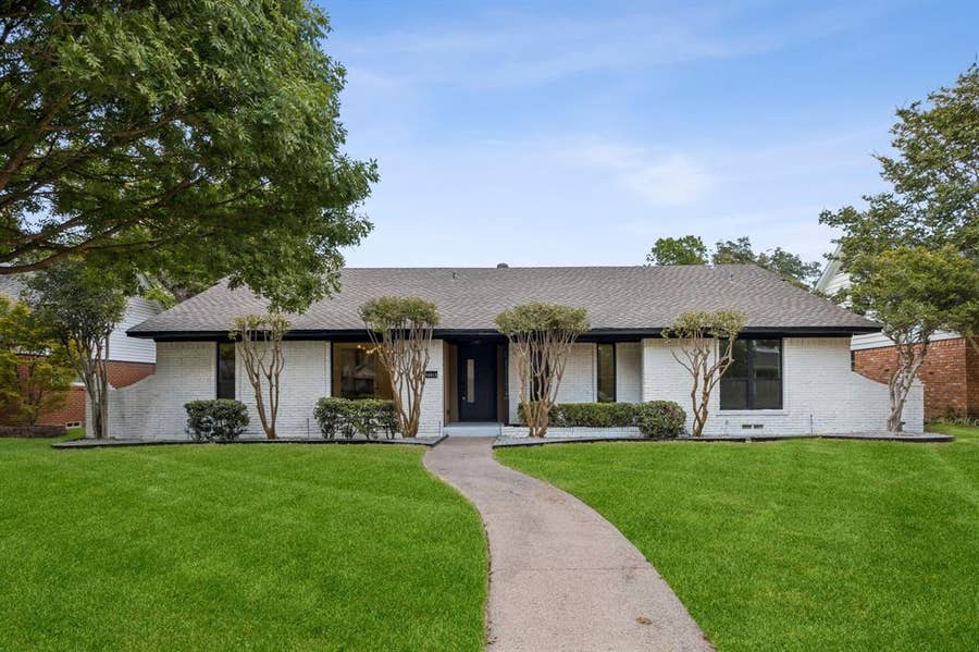 Property photo for 10015 Milltrail Drive, Dallas, TX