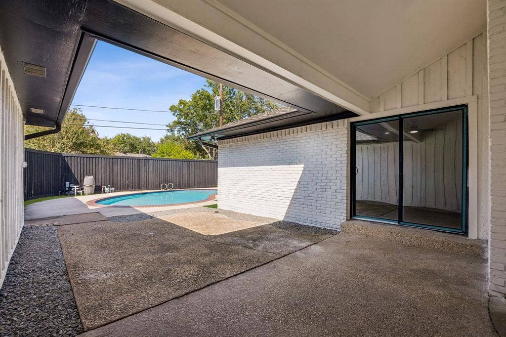 10015 Milltrail Drive, Dallas, TX 75238 10015 Milltrail Drive, Dallas, TX 75238