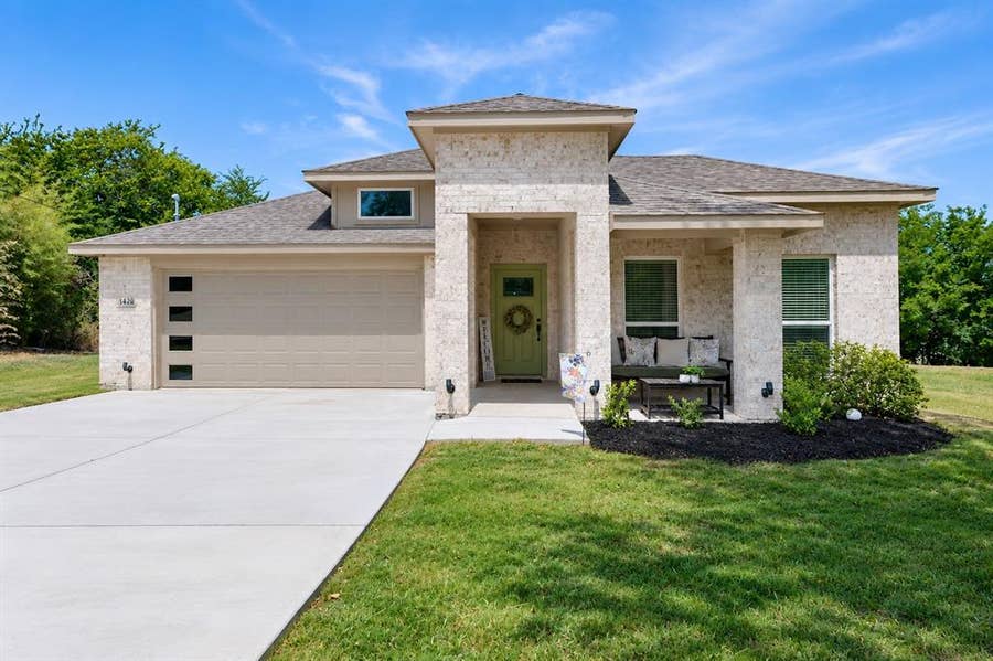 Property photo for 1420 Marshall Street, Greenville, TX