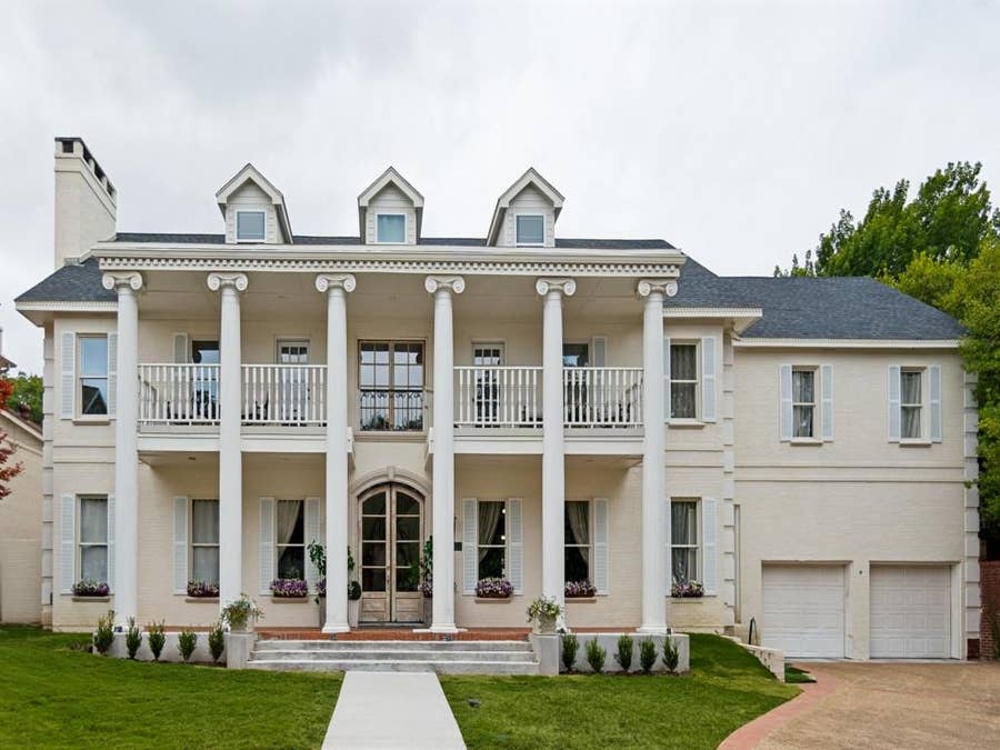 Property photo for 4 Kingsgate Court, Dallas, TX
