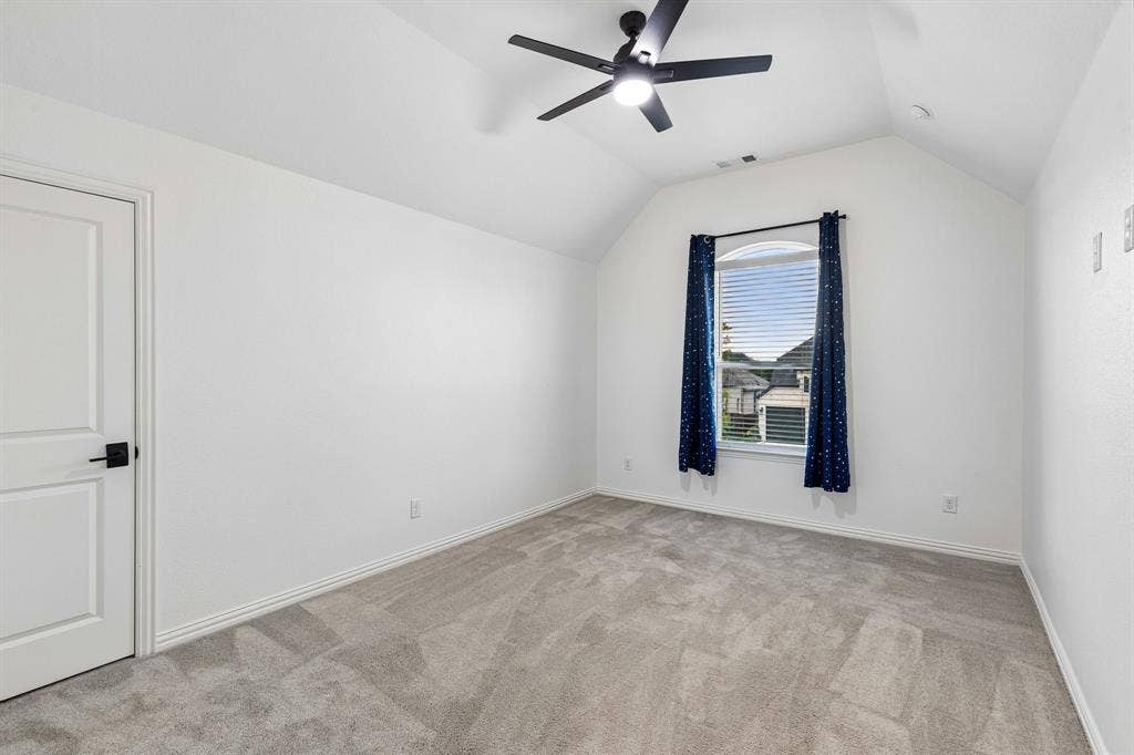 1581 Turnberry Drive, Prosper, TX 75078 spacious upstairs bedroom