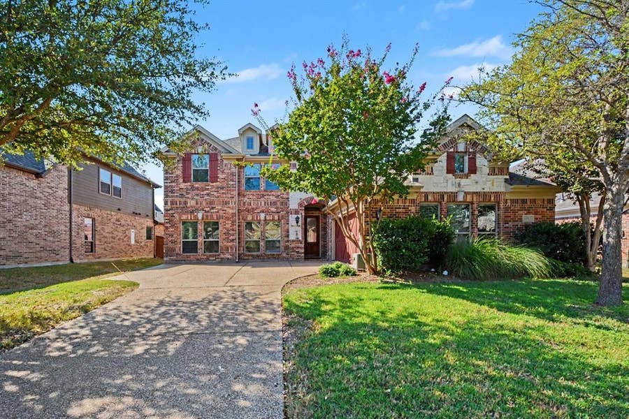 Property photo for 1513 Snowberry Drive, Allen, TX