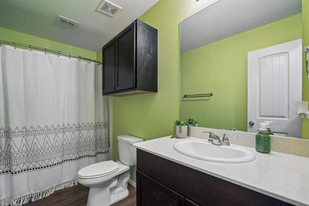 5545 Berea Street, Forney, TX 75126 5545 Berea Street, Forney, TX 75126