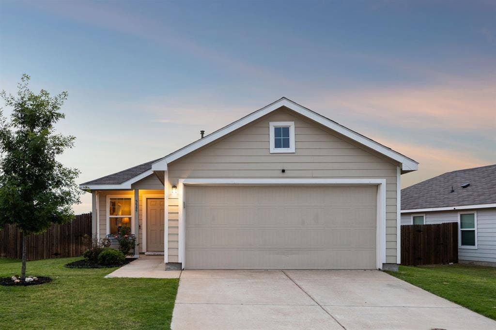 5545 Berea Street, Forney, TX 75126 5545 Berea Street, Forney, TX 75126
