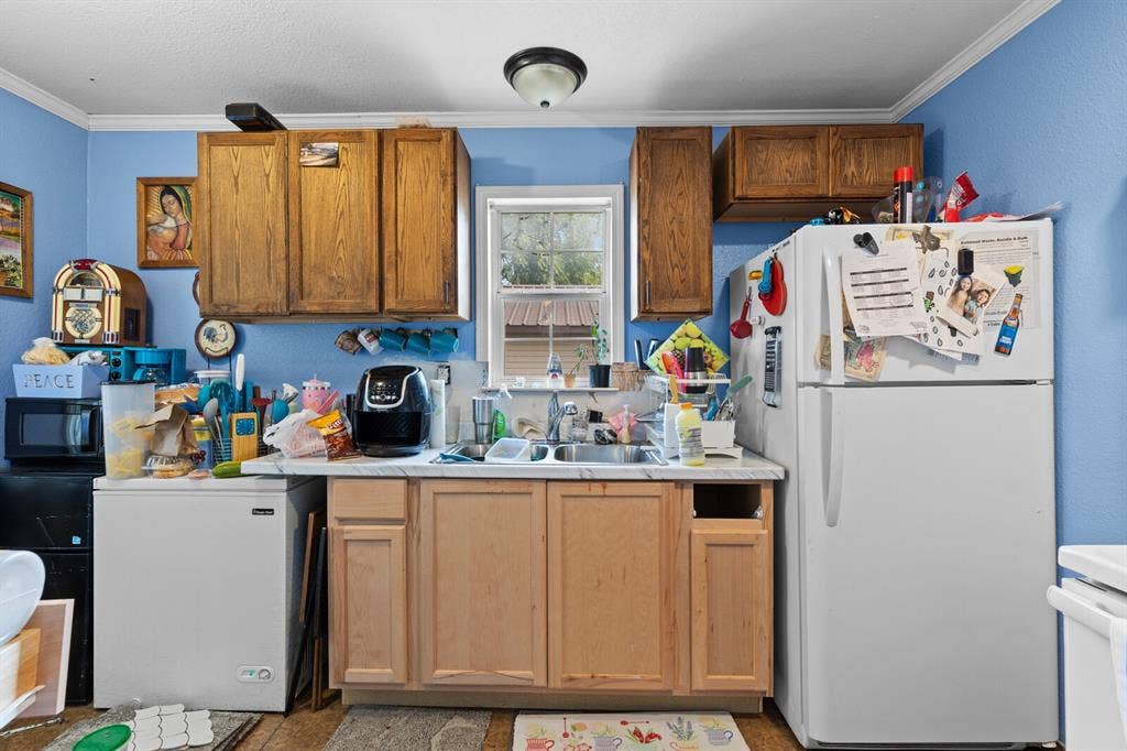 1412 Oaklawn Street, Bellmead, TX 76705 1412 Oaklawn Street, Bellmead, TX 76705