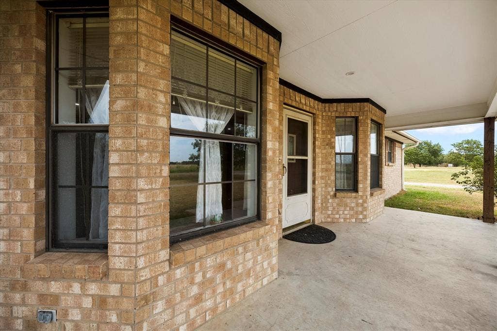 6006 County Road 4604, Commerce, TX 75428