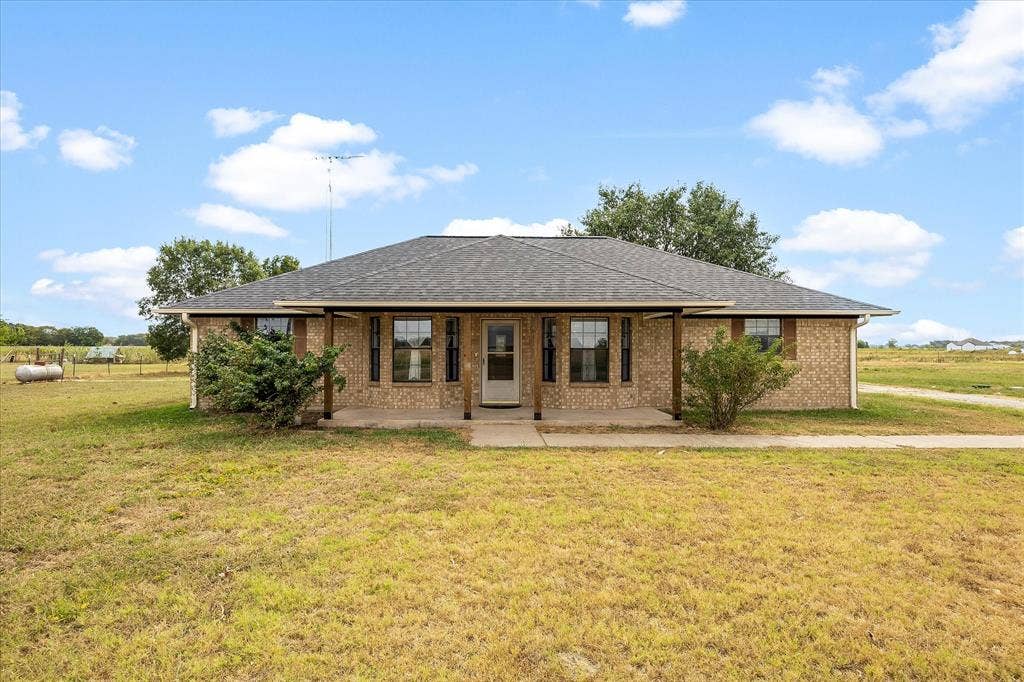 6006 County Road 4604, Commerce, TX 75428