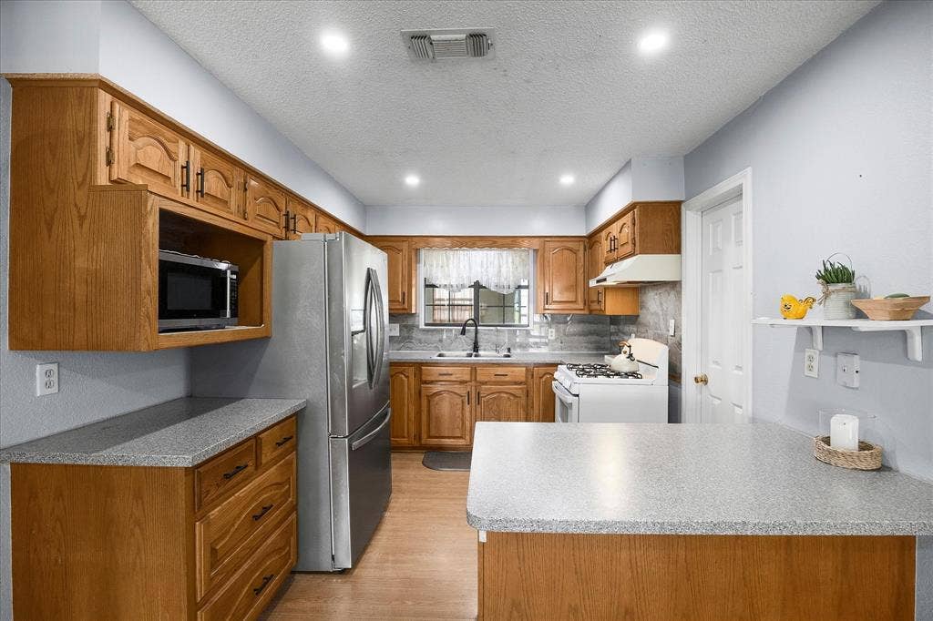 6006 County Road 4604, Commerce, TX 75428