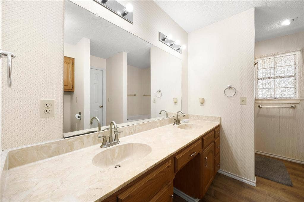 6006 County Road 4604, Commerce, TX 75428