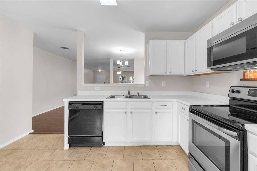 921 Ann Drive, Wylie, TX 75098 921 Ann Drive, Wylie, TX 75098