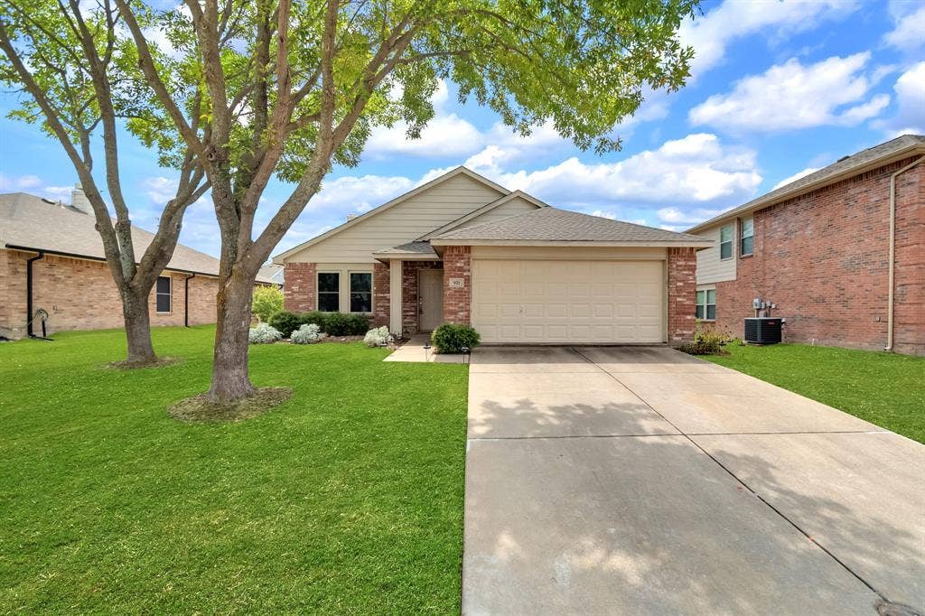 921 Ann Drive, Wylie, TX 75098 921 Ann Drive, Wylie, TX 75098