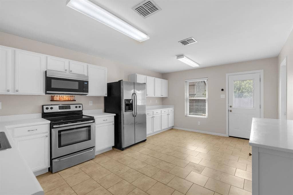 921 Ann Drive, Wylie, TX 75098 921 Ann Drive, Wylie, TX 75098