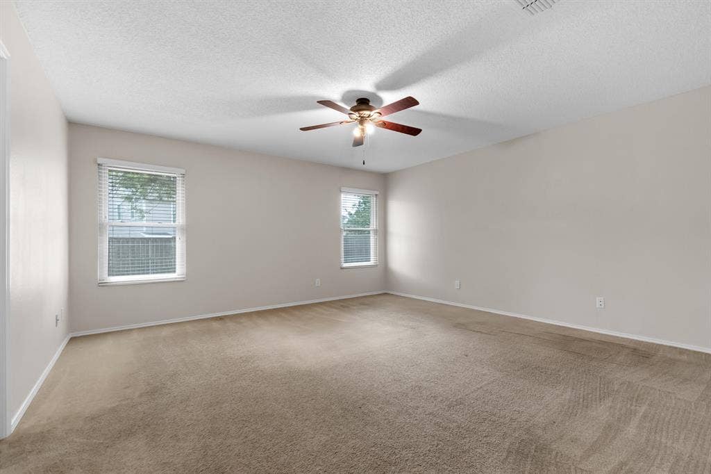 921 Ann Drive, Wylie, TX 75098 921 Ann Drive, Wylie, TX 75098