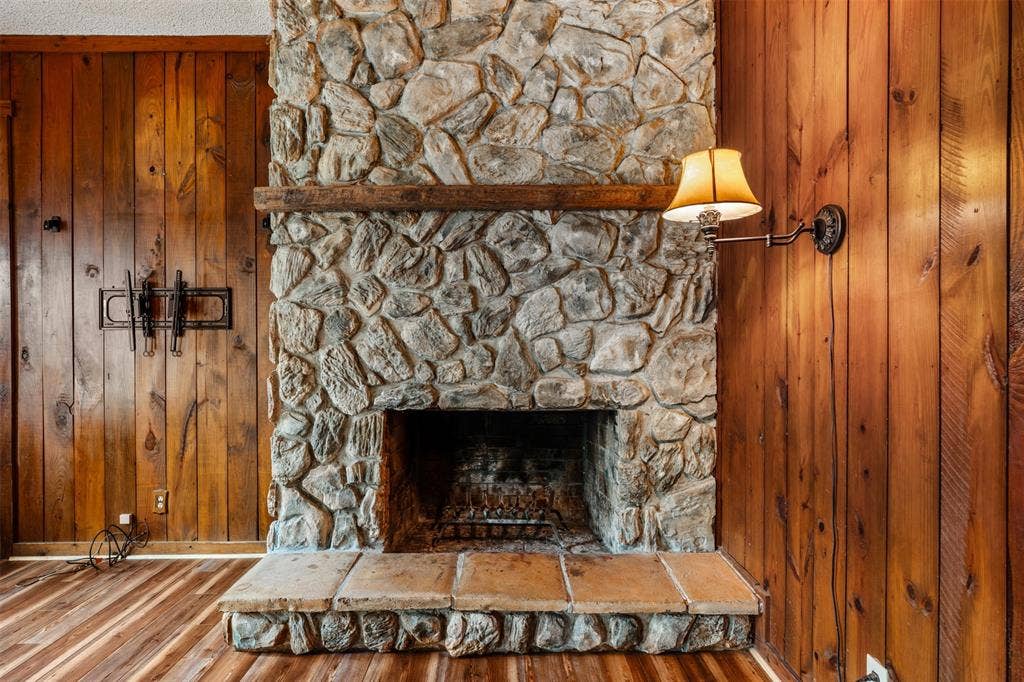 2967 S Old Robinson Road, Robinson, TX 76655 Beautiful floor to ceiling rustic woodburning fireplace in the family/den room