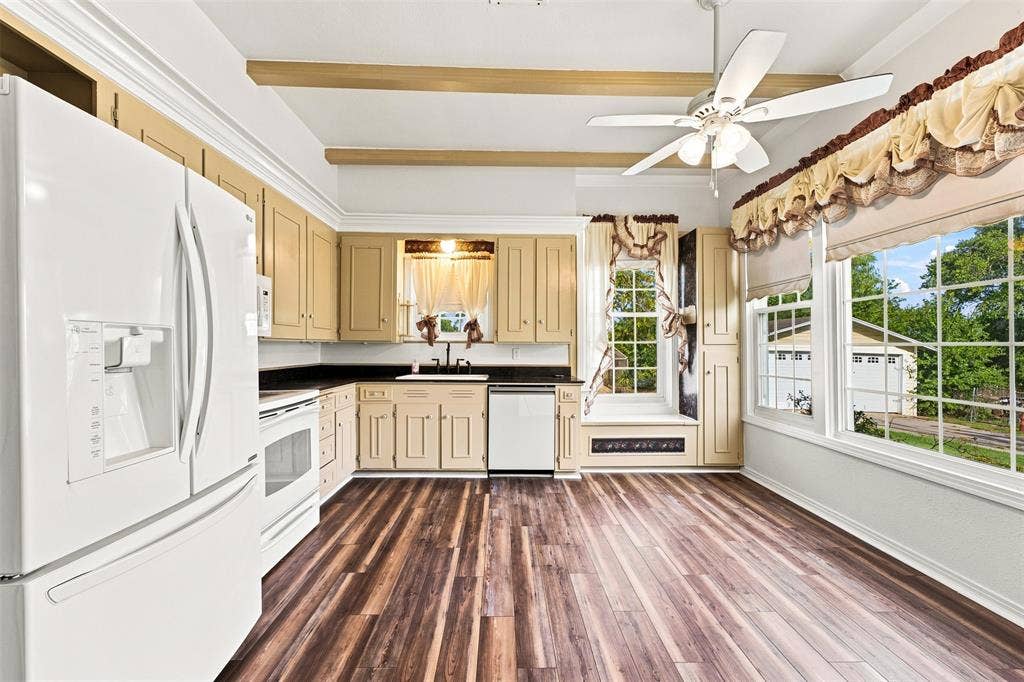 2967 S Old Robinson Road, Robinson, TX 76655 2967 S Old Robinson Road, Robinson, TX 76655